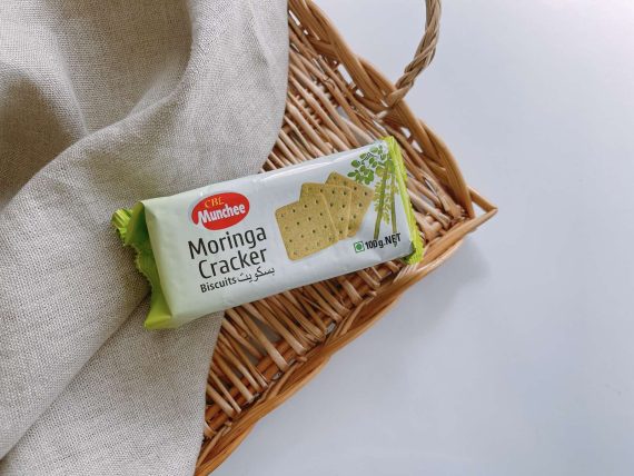 Moringa cracker